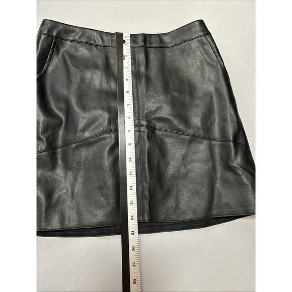 Altar'd State Women's Sm Black Faux Leather Mini Skirt Sexy Baddie Pinup Rocker - Picture 10 of 10